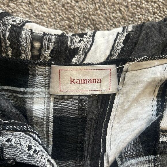 Kamana Black and White Single Pocket Tunic size removed see measurements - Picture 7 of 13